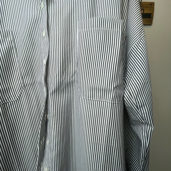 DRESSED IN LA LA | Zenana “hickory” pattern Duster | small button-down - Picture 4 of 5